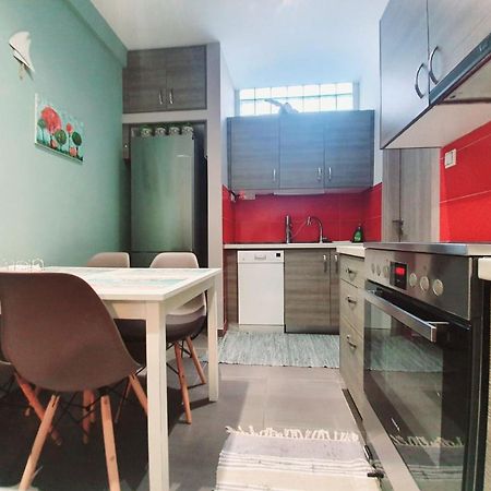 Ilias' Cosy And Relaxing Apartment Athens Luaran gambar